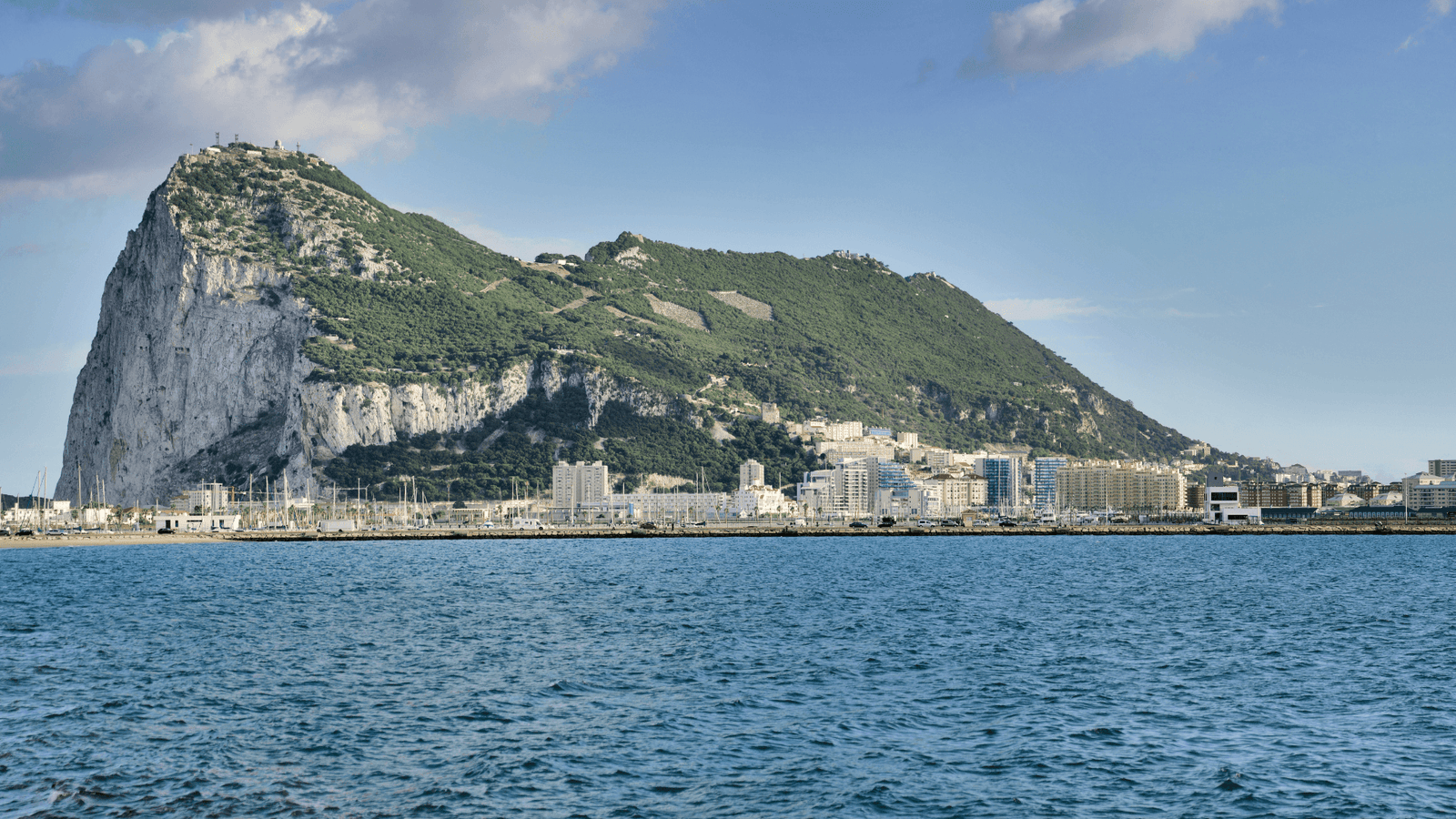 45min_Gibraltar_airport_d3e82a2d1a